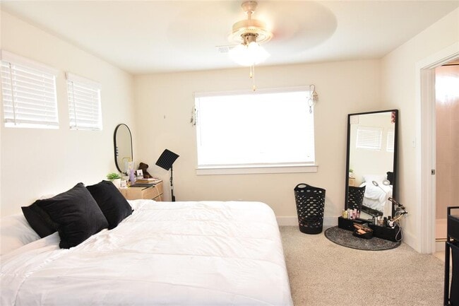 Building Photo - 331 Alamar Knot Way