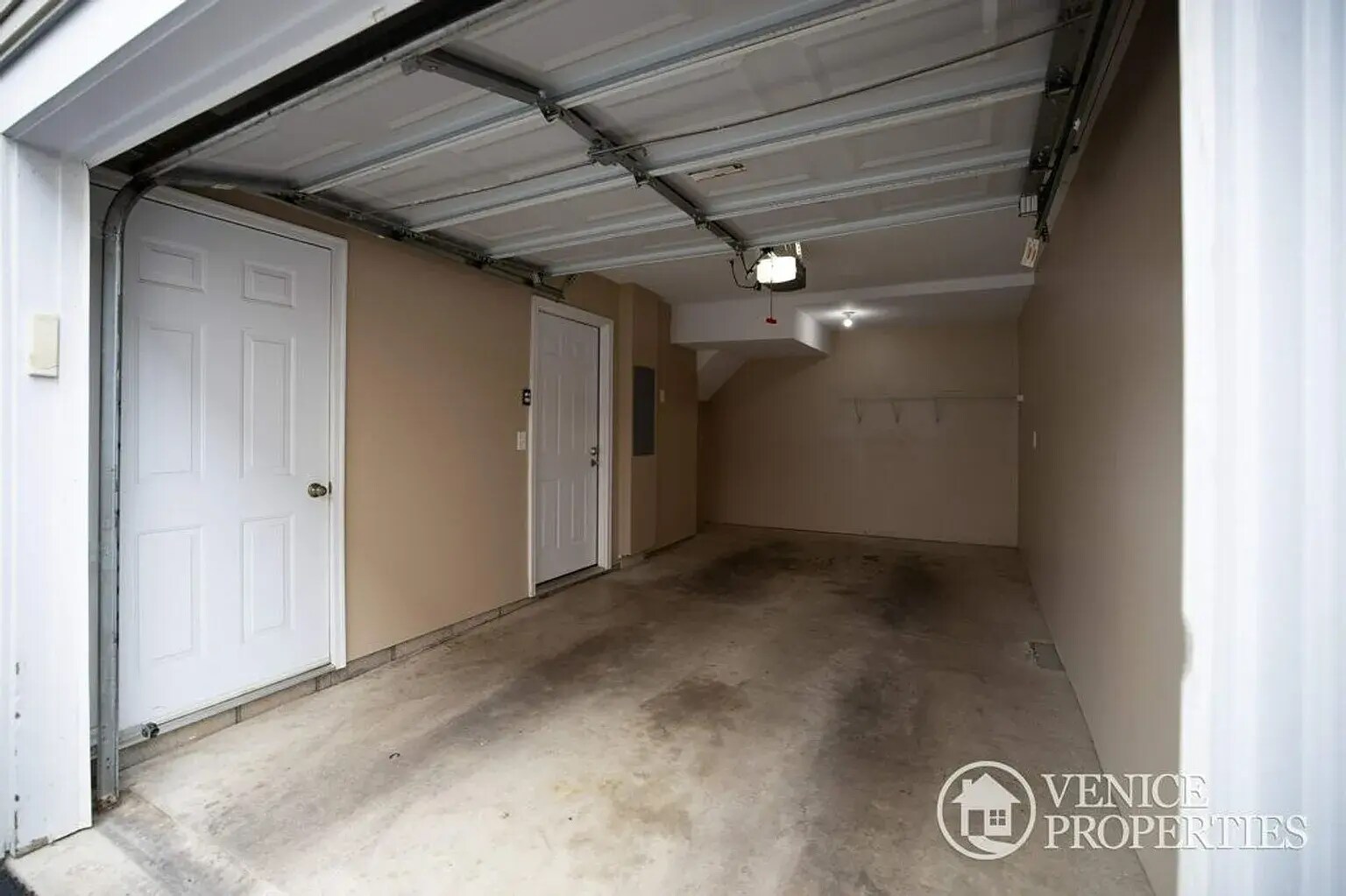 Attached Garage - 1493 Chambers Rd
