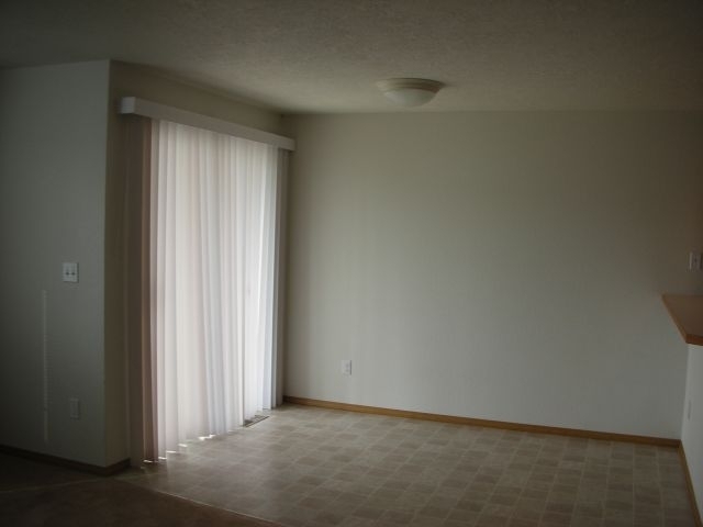 Building Photo - l802-l804