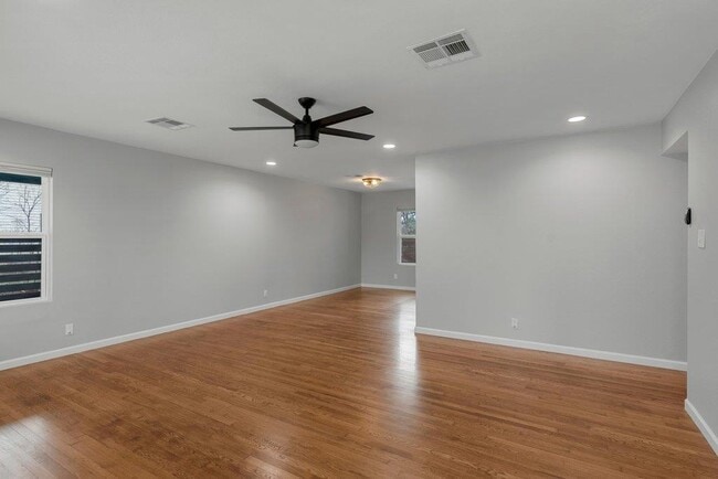 Building Photo - 3404 Touchstone St
