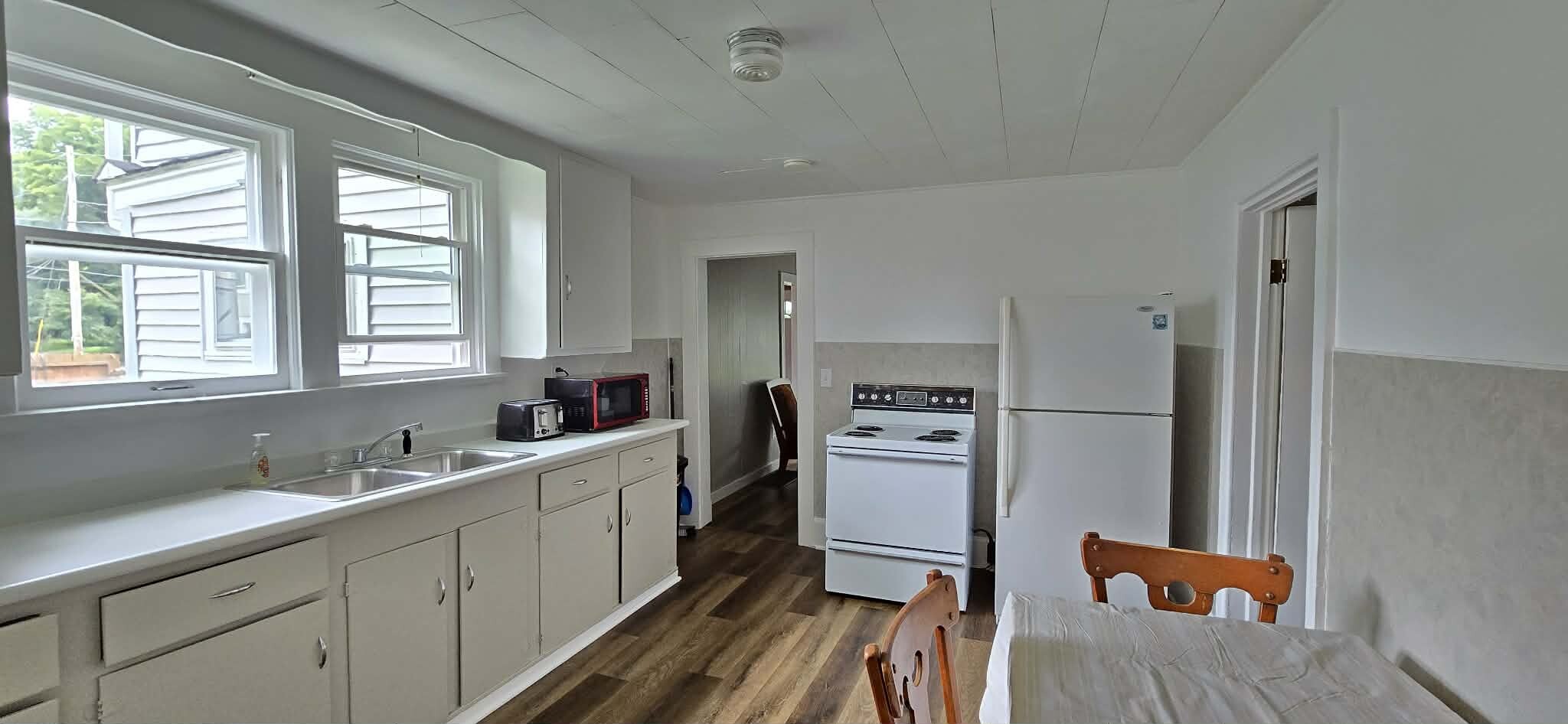 Building Photo - 17 Frank St