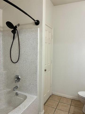 Building Photo - 515 Creekside Dr