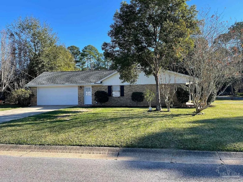 Building Photo - 1270 Palisade Rd