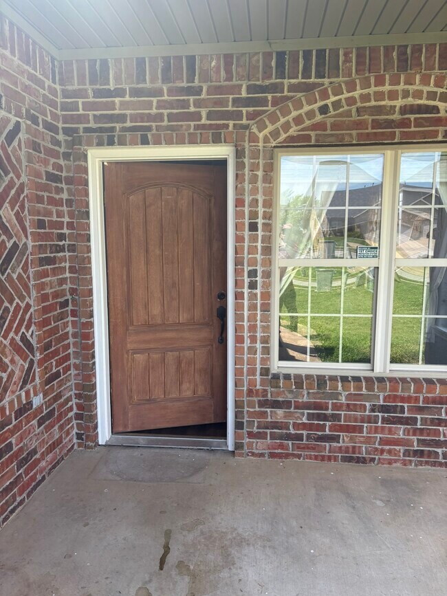 Building Photo - 4903 SW Fieldstone Blvd