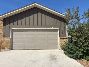 Building Photo - Luxury 3 Bed-2 Bath Duplex in NBTX!