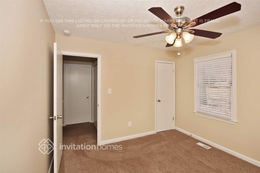 Building Photo - 166 Bluebird Dr