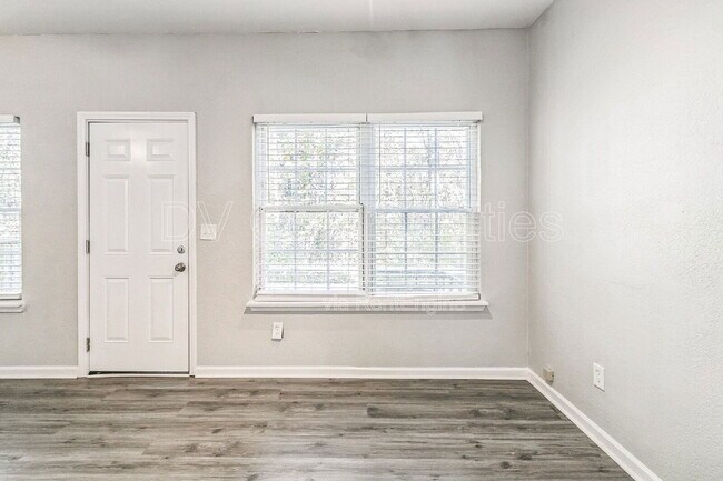 Building Photo - 2817 Windsor Forrest Ct