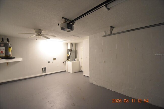 Building Photo - 7411 Canterbury St