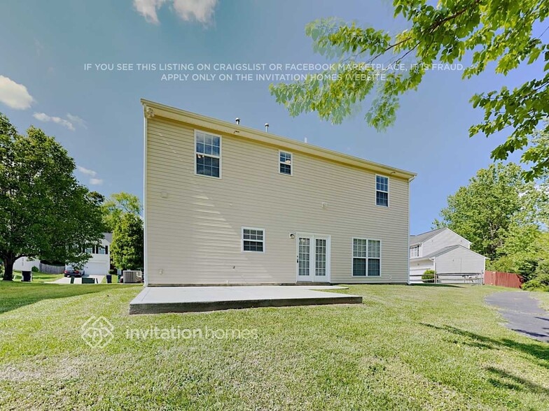 Building Photo - 2734 Highland Park Dr