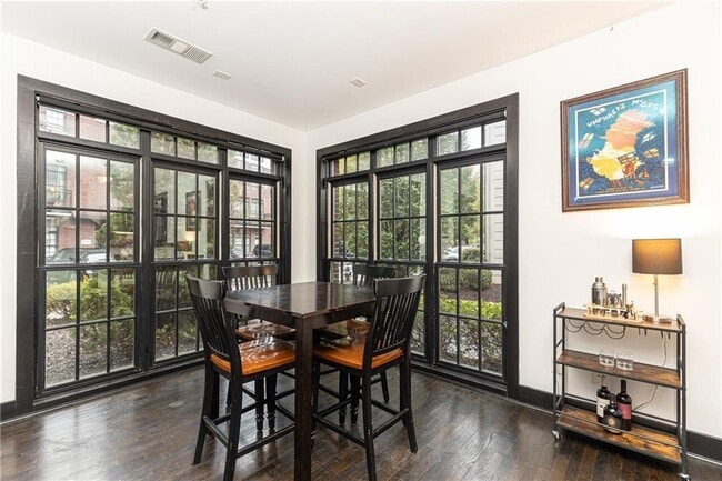 Building Photo - 1300 DeKalb Ave NE