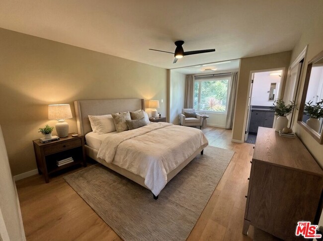 Building Photo - 5215 Sepulveda Blvd