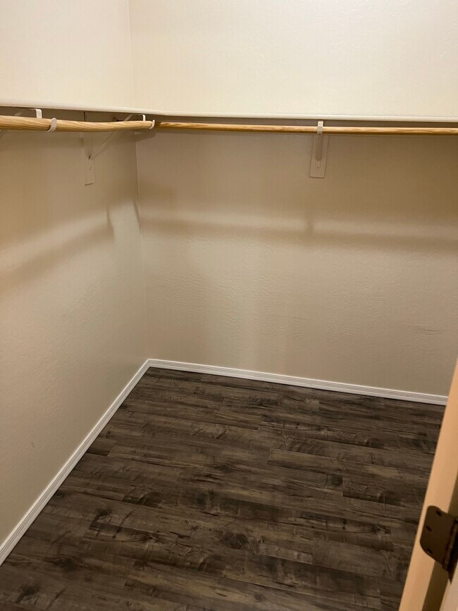 Building Photo - 25 S Quinn Cir