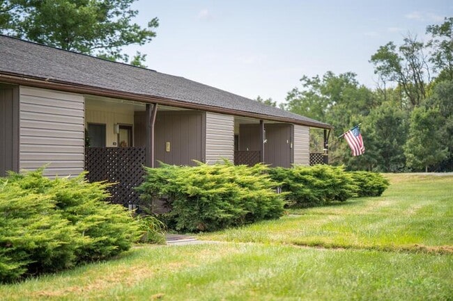 Building Photo - 2520 Bradford Ct