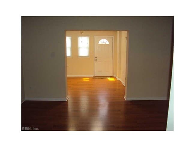 Building Photo - WASHINGTON SQUARE