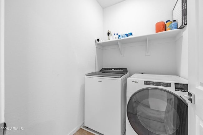 Building Photo - 2019 N Marketside Ave