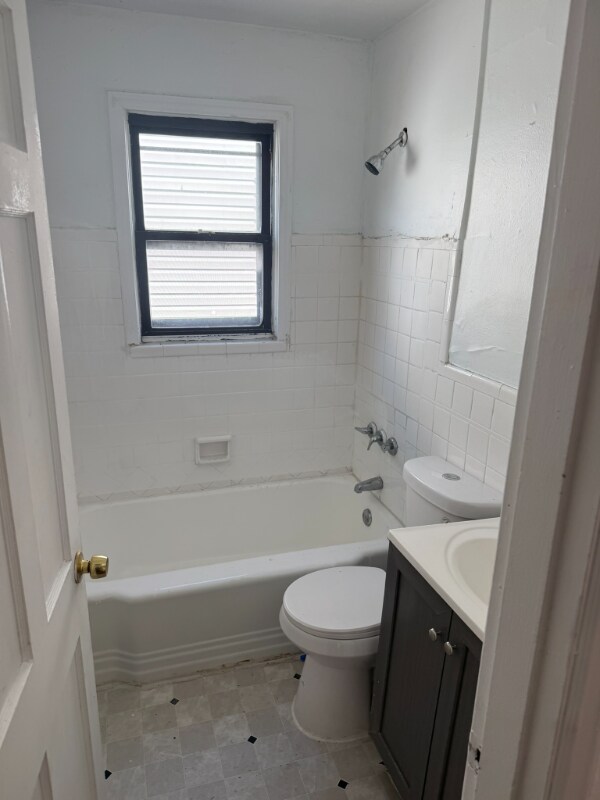 Building Photo - 5600 Gatesworth Ave