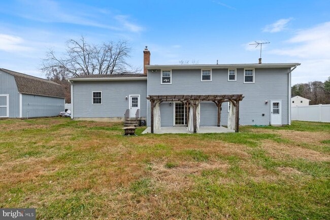 Building Photo - 1302 Squire Ln