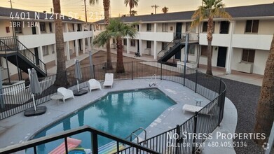 Building Photo - 1 Bedroom Condo off 12th St and Camelback Rd!