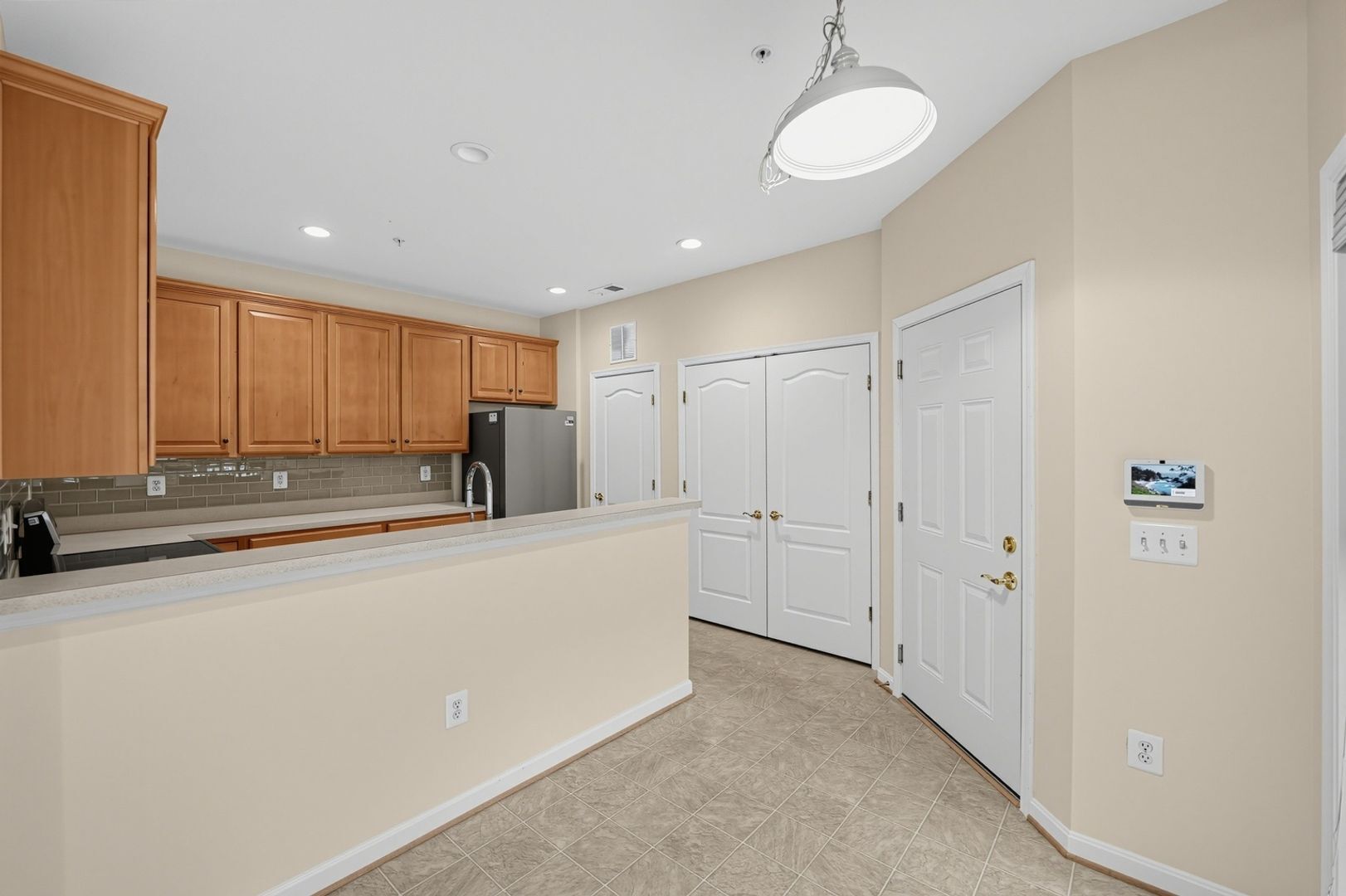 Building Photo - 1504 Sapphire Ct
