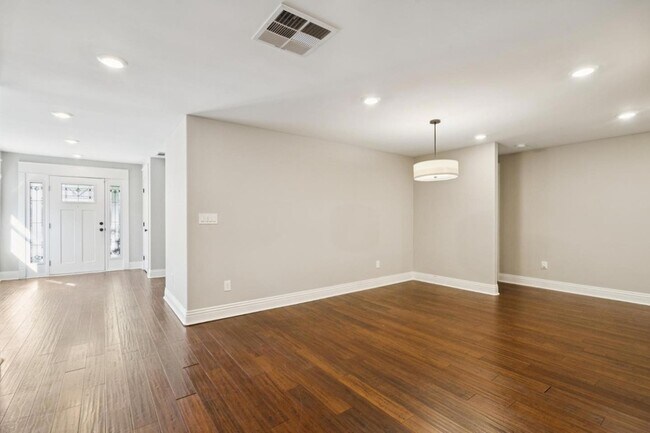 Building Photo - 2081 Buttner Rd