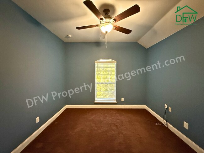 Building Photo - Beautiful 4 Bedroom 2.5 Bathroom Home for Lease in Grand Prairie, TX