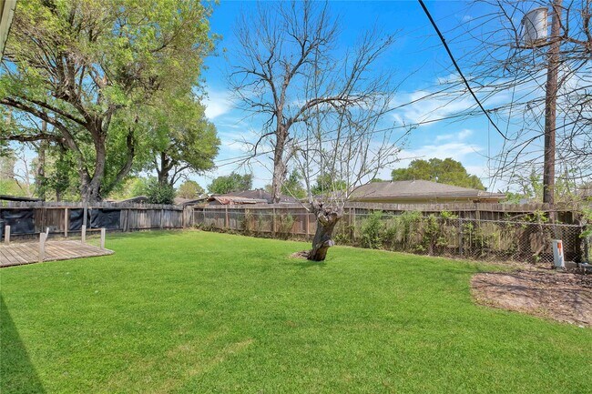 Building Photo - 11862 S Evelyn Cir