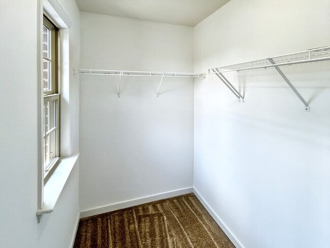 Building Photo - 600 Haven Mews Cir