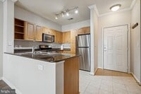 Building Photo - 12949 Centre Park Cir