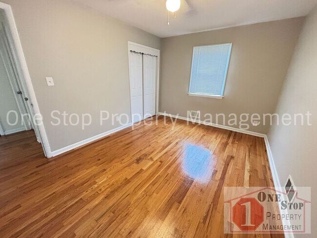 Building Photo - Charming 3-Bedroom Home with Big Backyard ...
