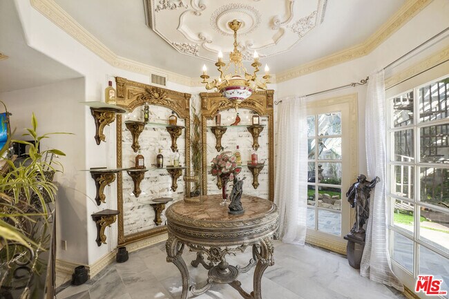 Building Photo - 2258 Gloaming Way