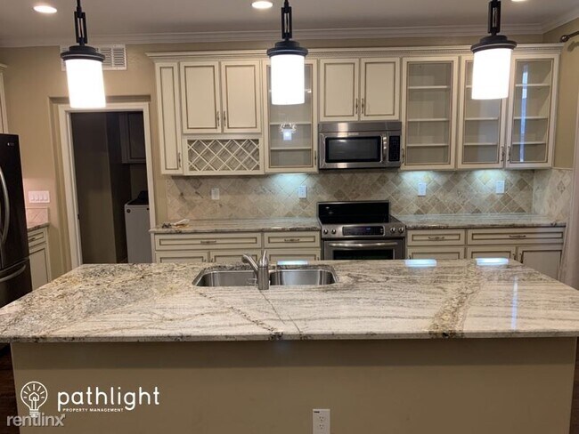 Building Photo - 4 br, 2.5 bath House - 40522 Art Place UNIT