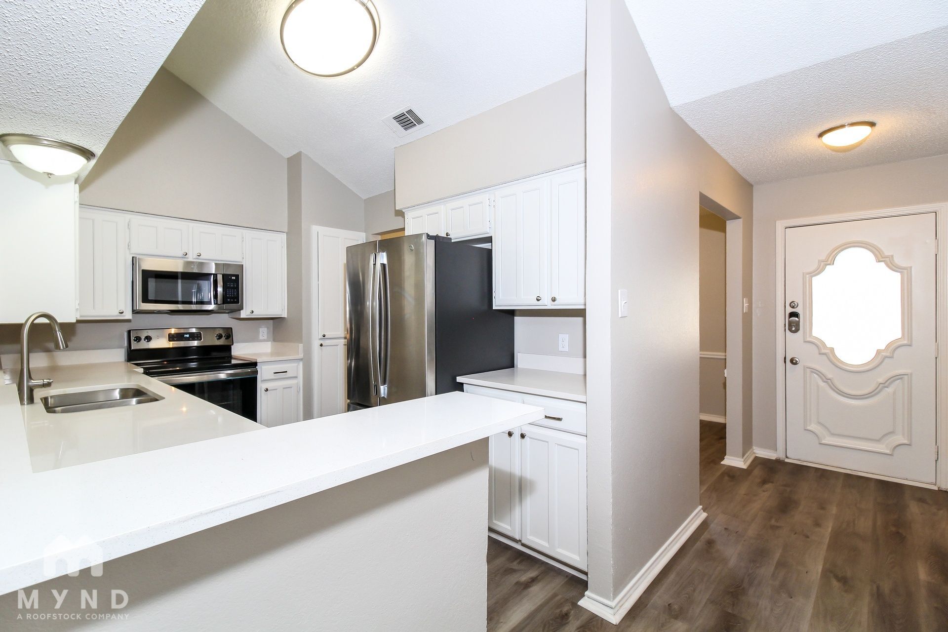 Building Photo - 6602 Glen Falls Dr