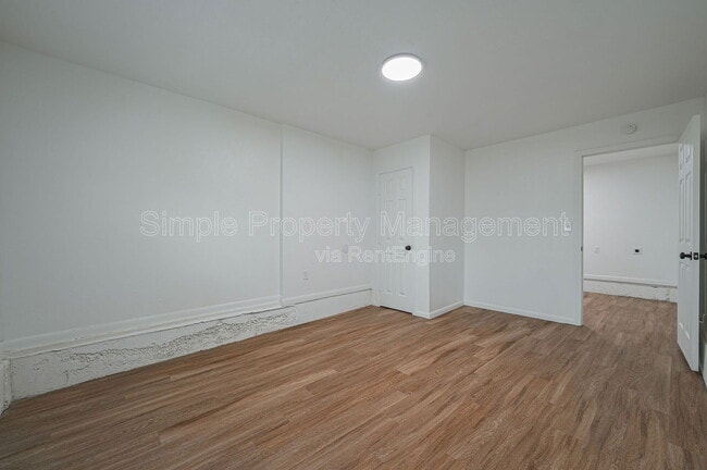 Building Photo - 3704 SW 40th Pl