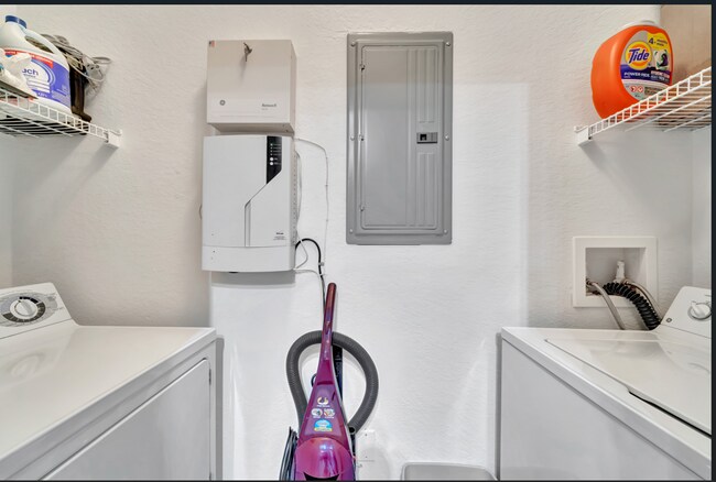 Building Photo - 8351 38th St Cir E