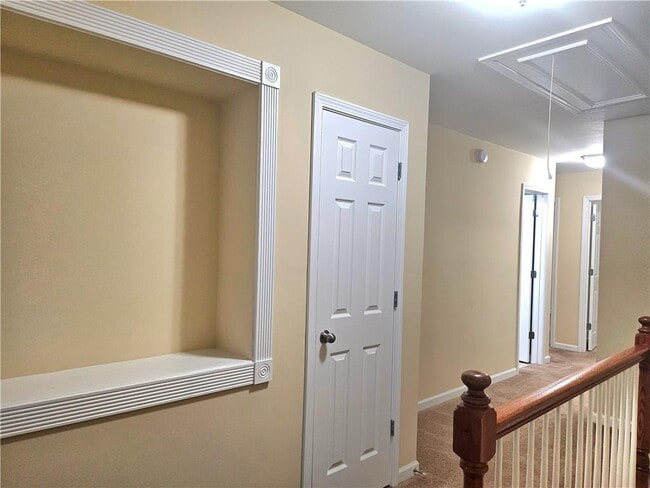 Building Photo - 2712 Beynon Ln NE