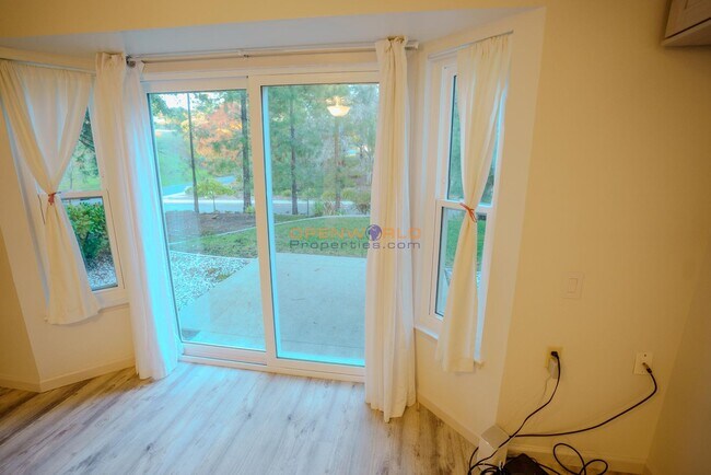 Building Photo - Rossmoor 55+ Living — One BR/One BA Del Monte Model (733 SF) — Peaceful, Updated, Sun-Filled Home