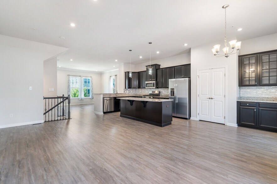 Building Photo - 521 Tuscarora Rd