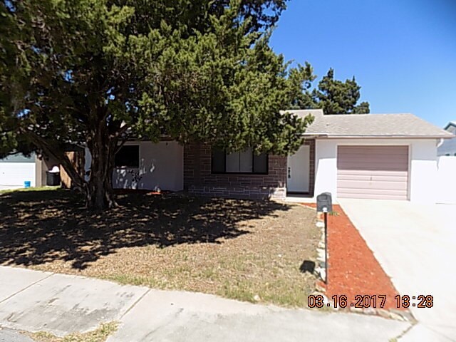 Building Photo - Exceptional 3/2/1 Home in Hudson