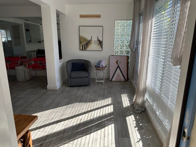 Building Photo - 1258 Beach Rd