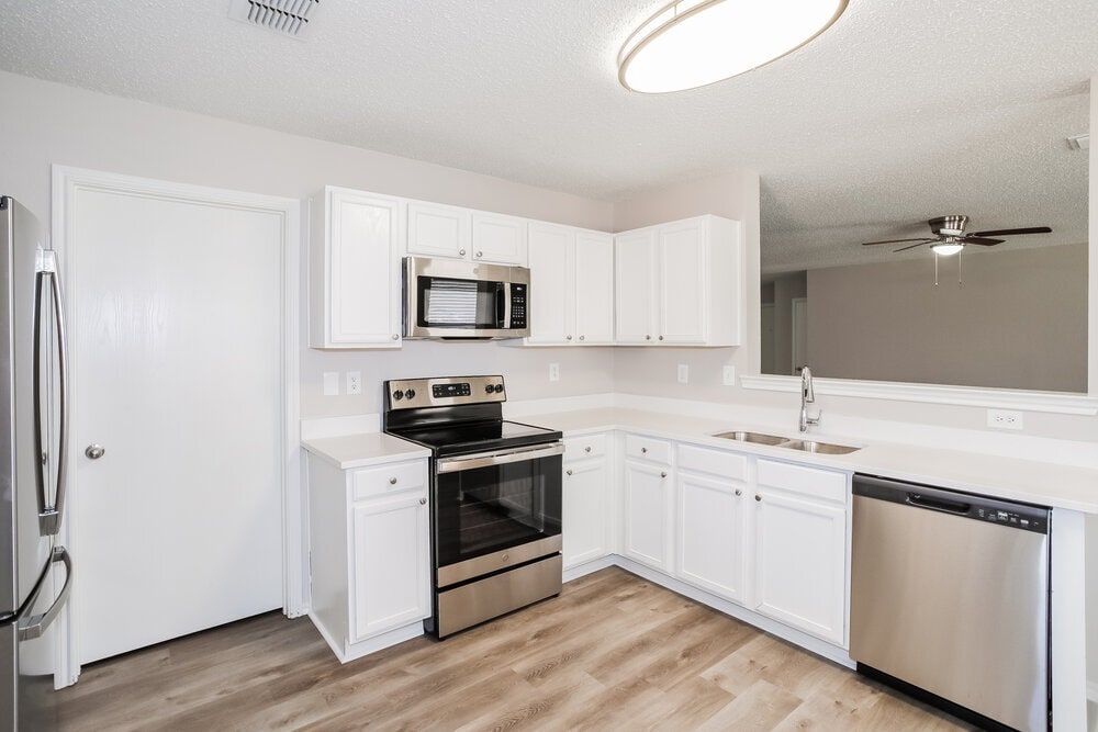 Building Photo - 732 Granite Ridge Dr