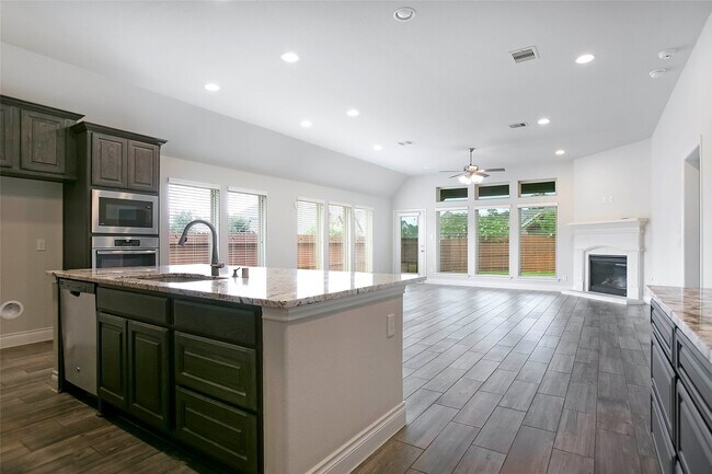 Building Photo - 28203 Checker Bend Ln