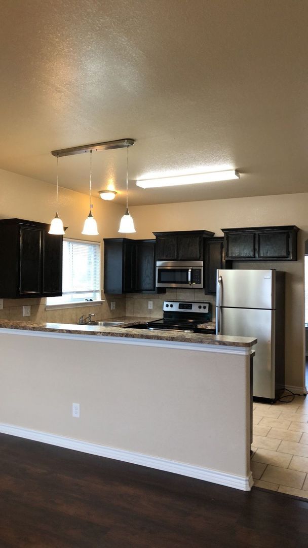 Building Photo - 1101 Grace Point Drive (A/B)