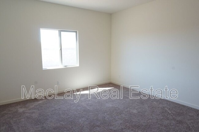 Building Photo - 4027 N Ghost Holw Wy