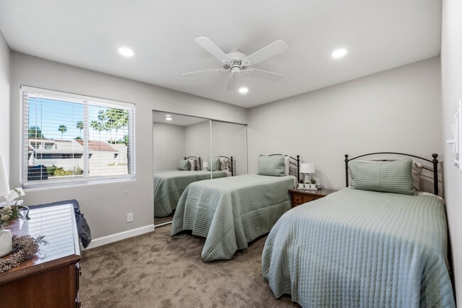 Building Photo - 7340 N Vía Camello Del Norte