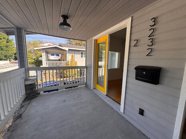 Building Photo - 3232 Verdugo Rd