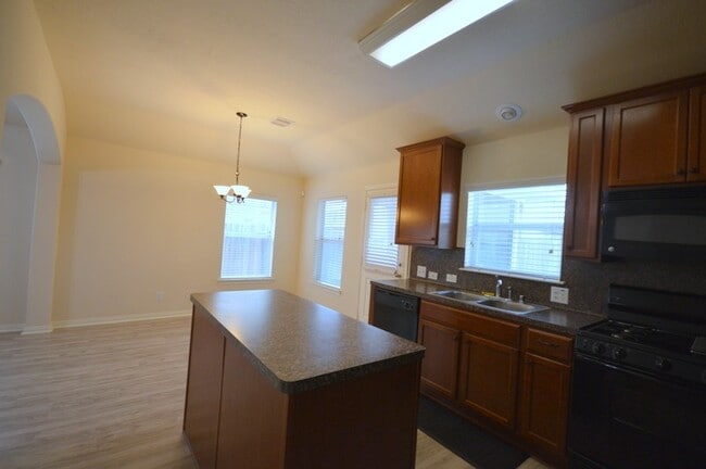 Building Photo - 11115 Barker Park Ct