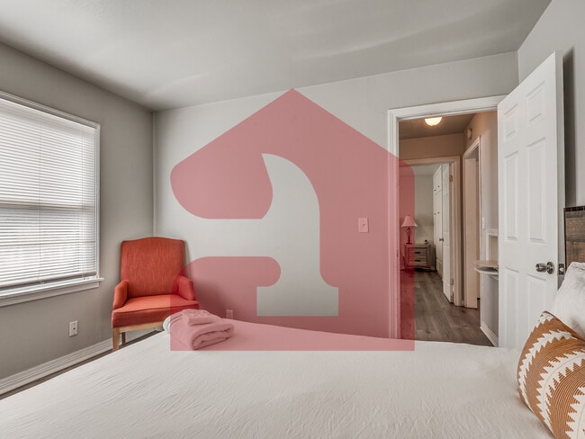 Building Photo - 2926 NW 72nd St