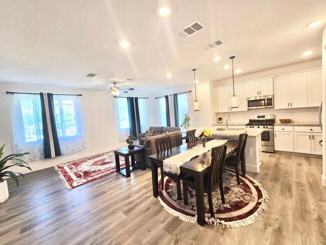 Building Photo - Elegant & Functional – Your Spring Lake Dream Home Awaits