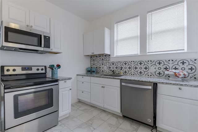 Building Photo - 3002 S Jennings St