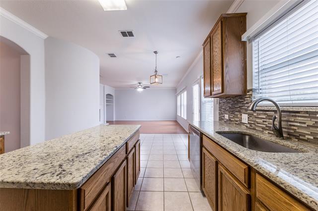 Building Photo - 8417 Robertson Dr